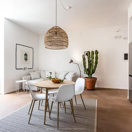 Cu 66 Holiday Apartment